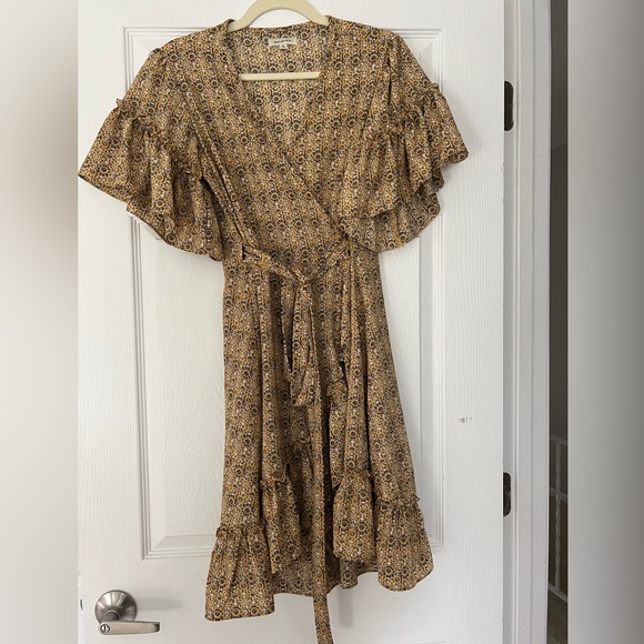 Max Studio Women's Floral High Low Hemline Wrap Dress Small - Picture 1 of 2